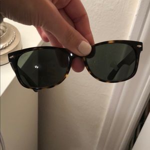 Tortoise Ray Ban Wayfarer Sunglasses